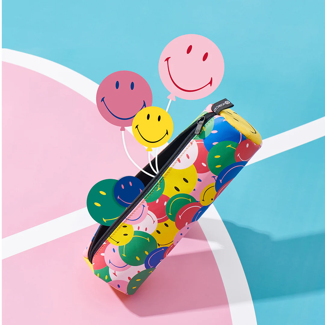 SmileyWorld Cylinder Pen Case - Image 5