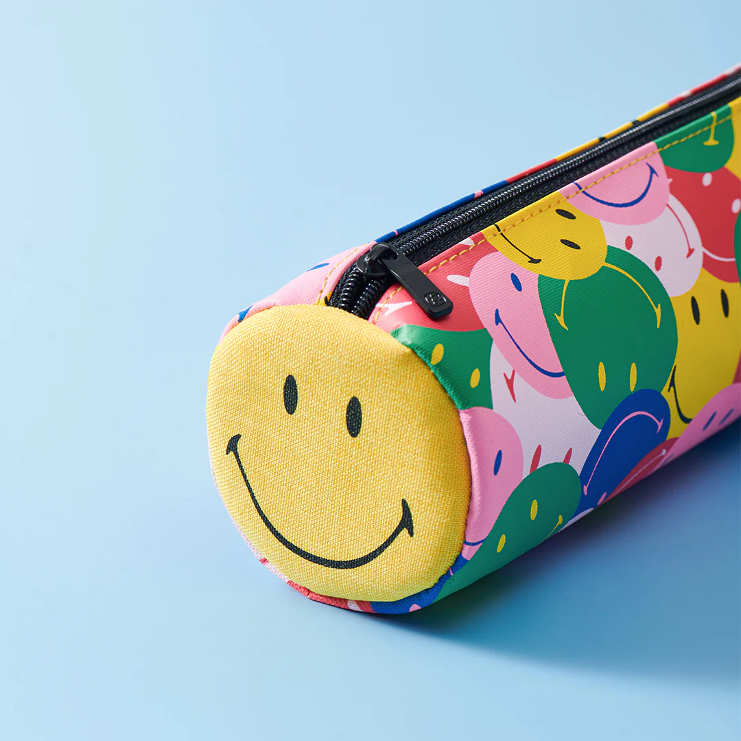 SmileyWorld Cylinder Pen Case - Image 8