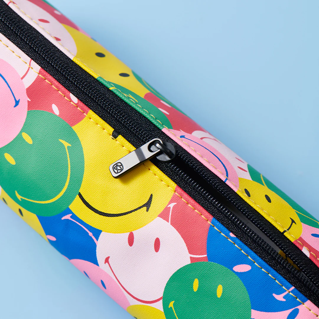 SmileyWorld Cylinder Pen Case - Image 9